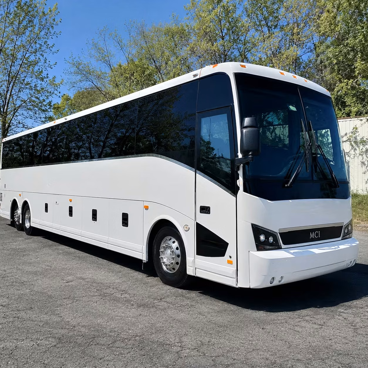 charter buses make the stockton arena and bob hope theatre run easy from manteca