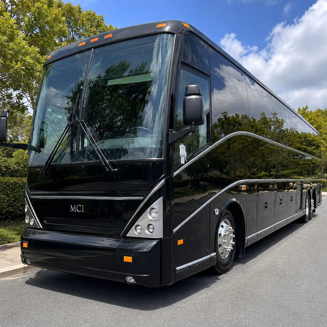 employee shuttle services for manteca businesses and industrial parks