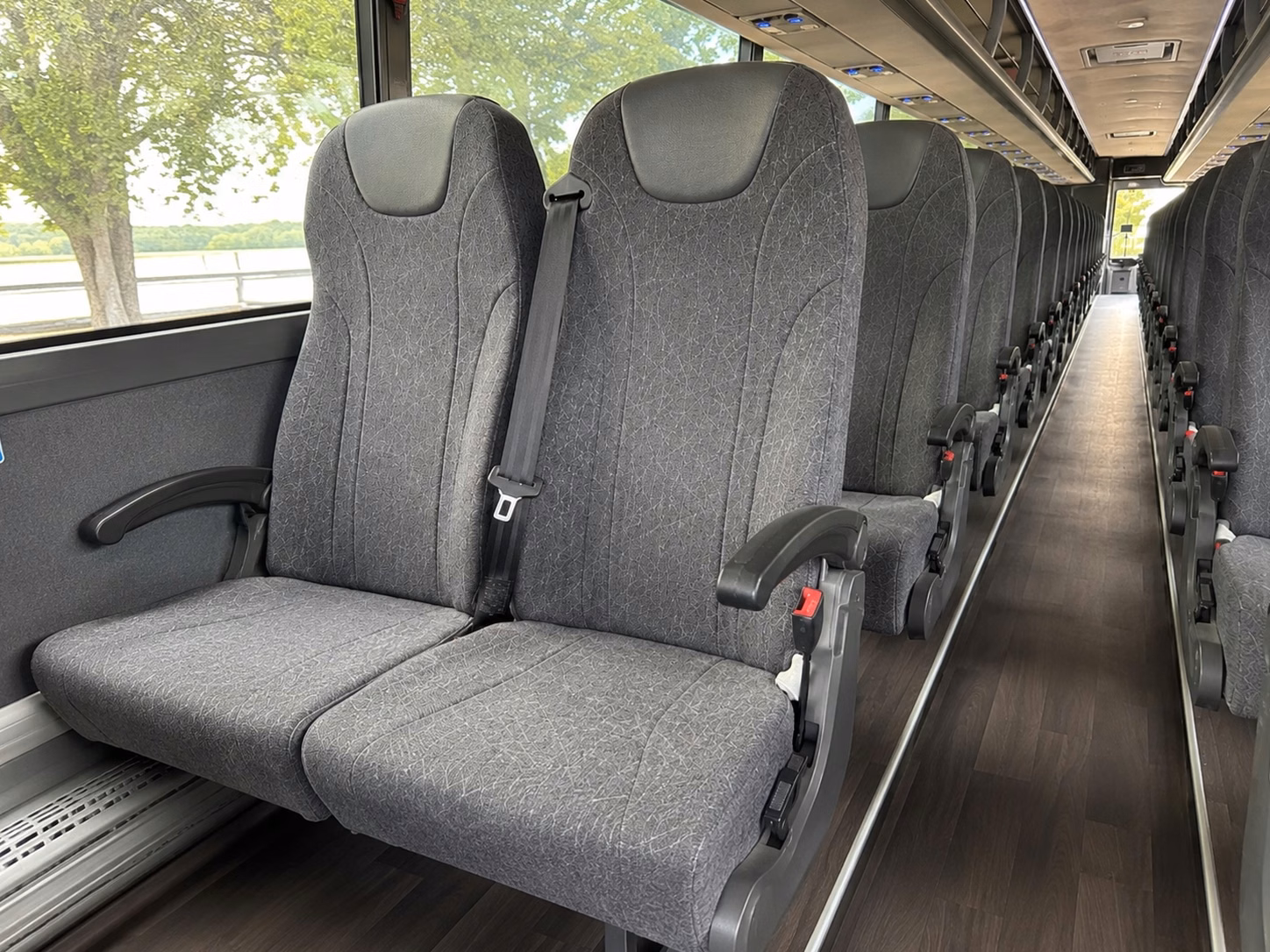 shuttle guests between manteca hotels and your wedding venue without a hitch